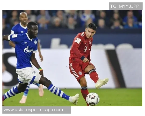 掌控中场风云 球星如何在足球比赛中引领节奏与攻防转换