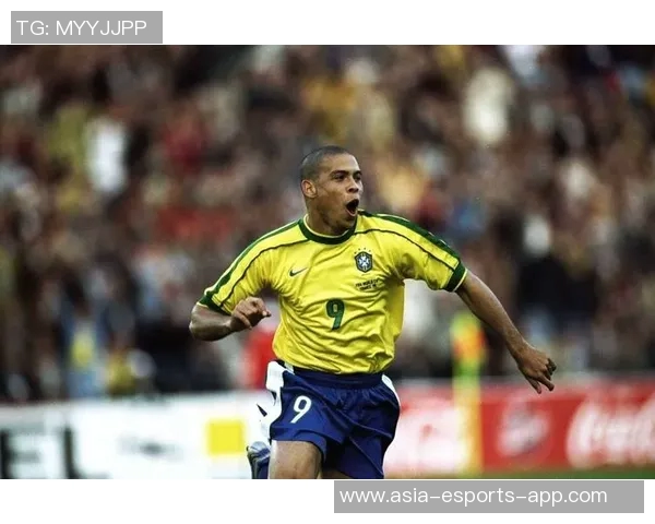 揭秘足坛巨星心中偶像他们最欣赏和敬仰的传奇球员是谁