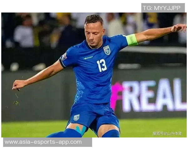 震撼视觉盛宴打造全球足球球星实力巅峰排名特效展示